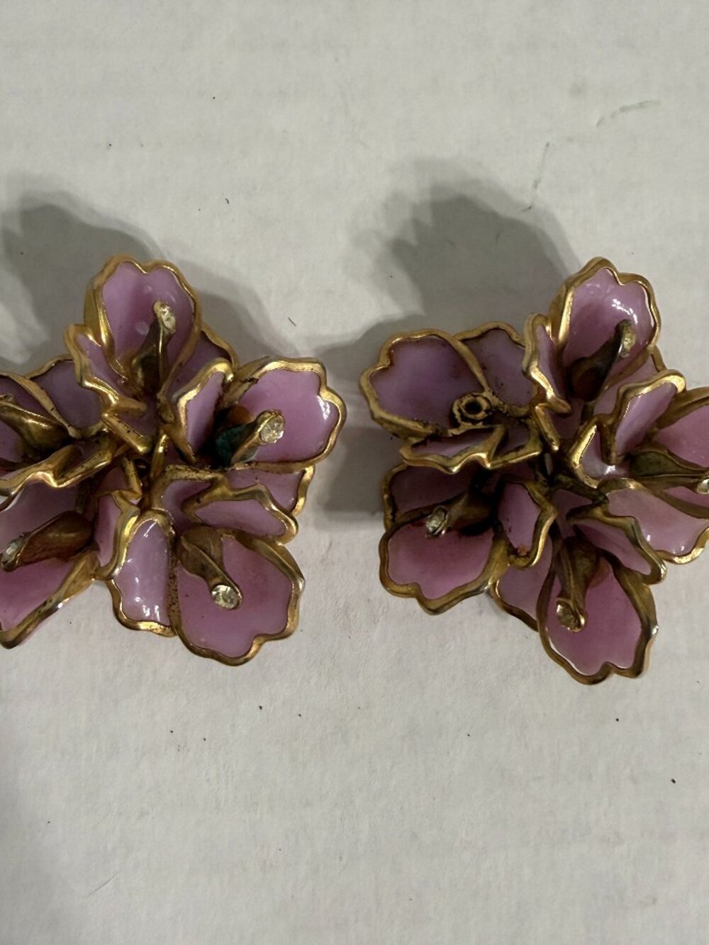 Vintage Enamel Flower Clip On Earrings Purple Floral Gold Trim Lilac Floral VTG